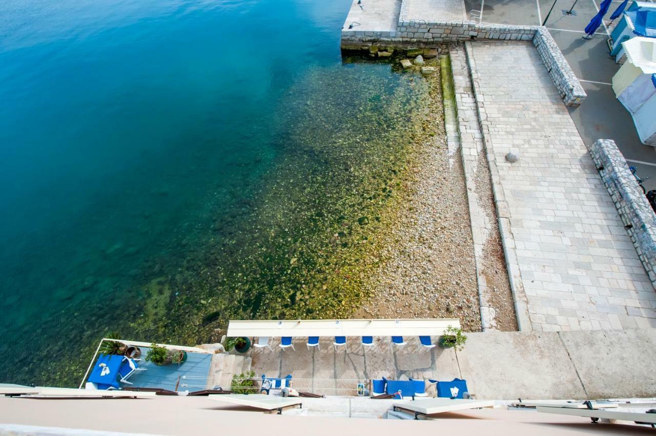 Apartments Sea View - Sunrise And Maremonte Rovinj Buitenkant foto